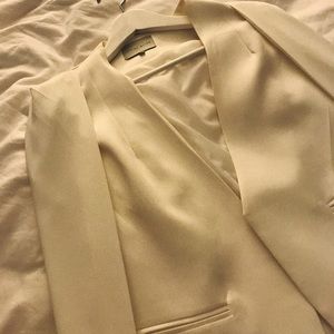 Beautiful Crisp White Cape